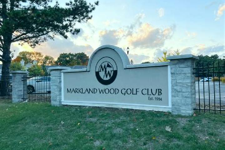 escort Markland Wood
