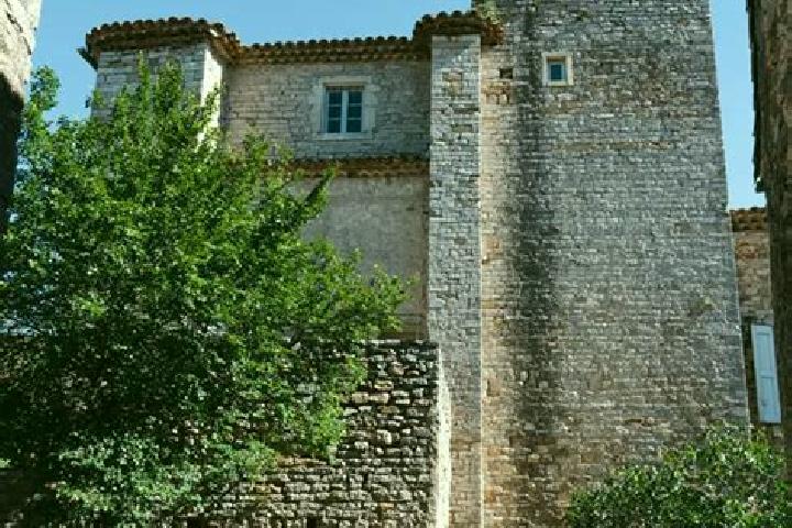 escort Massillargues-Attuech