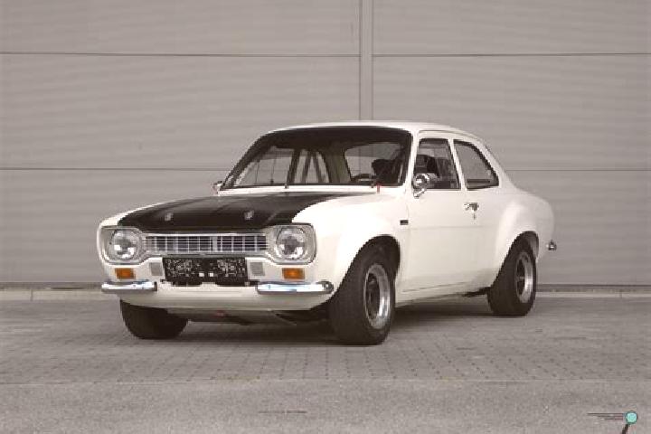 escort Mateur