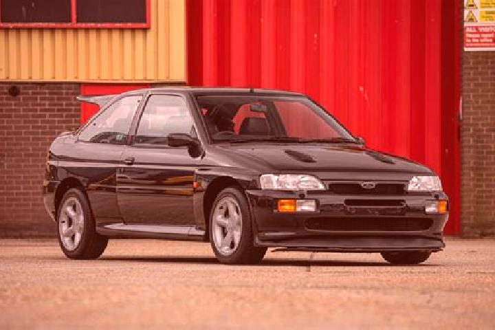 escort Maura