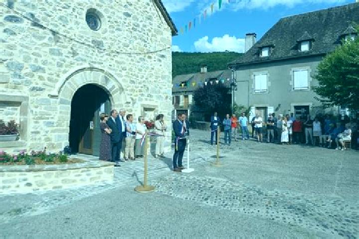 escort Monceaux-sur-Dordogne