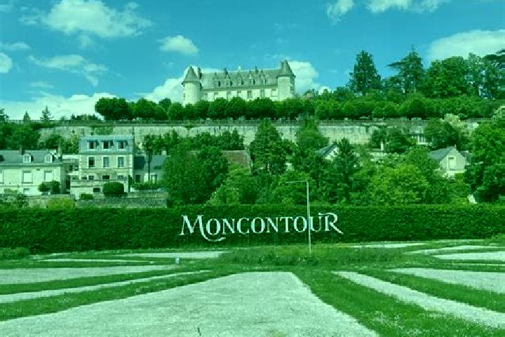 escort Moncontour