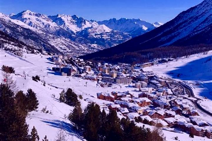 escort Montgenevre