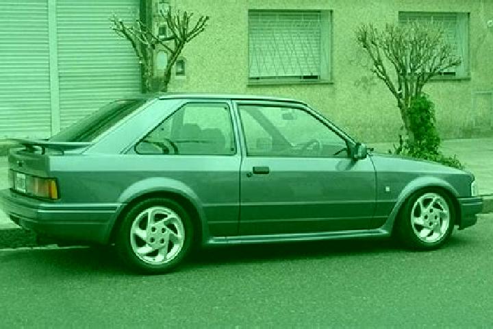 escort Moreac