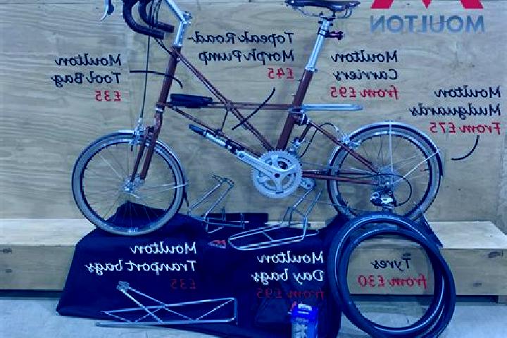 escort Moulton