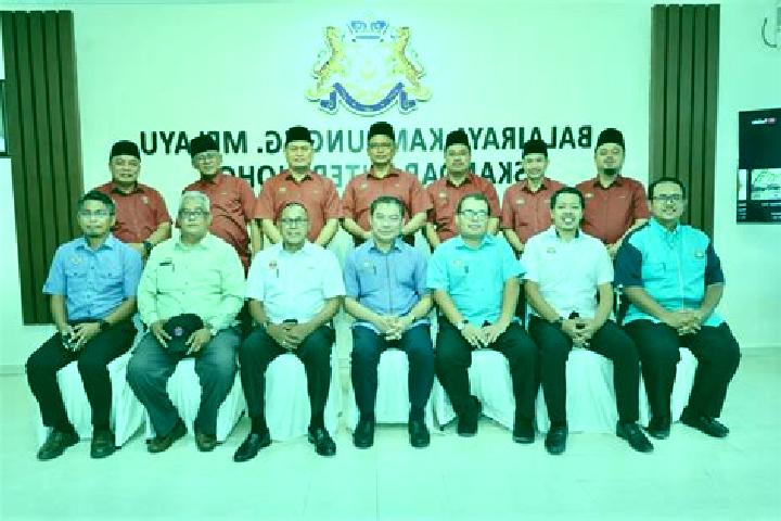 escort Mukim Pulai