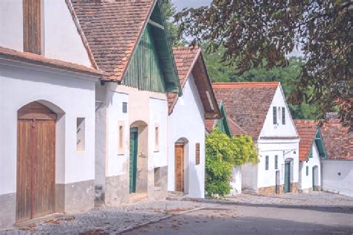 escort Neudorf im Weinviertel