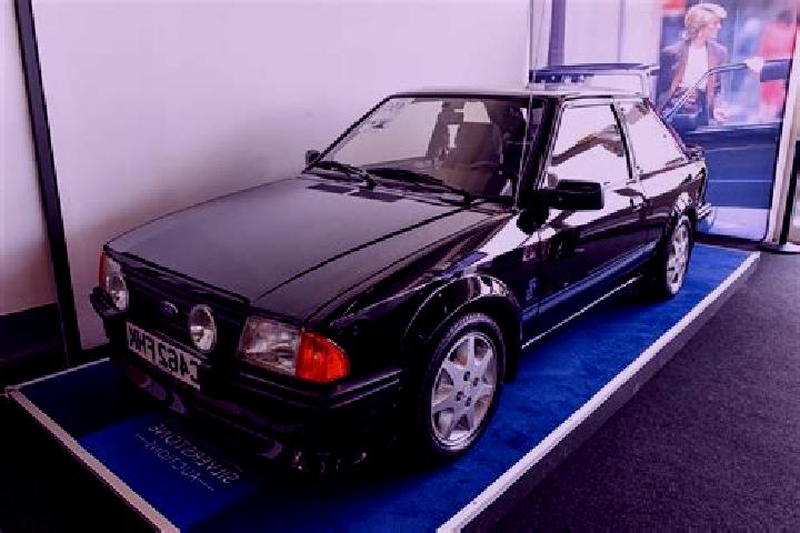 escort Normanhurst