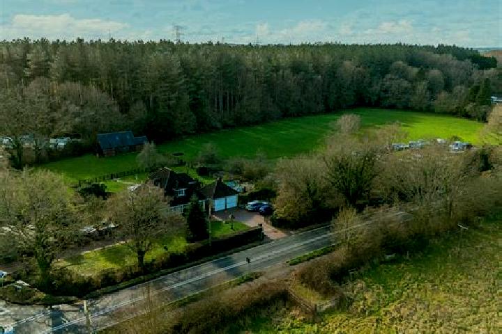 escort North Baddesley