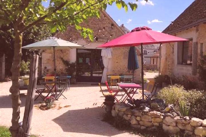 escort Nouans-les-Fontaines