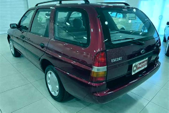 escort Nova Gloria