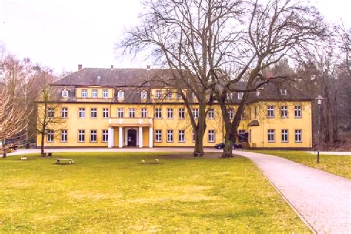 escort Nudersdorf