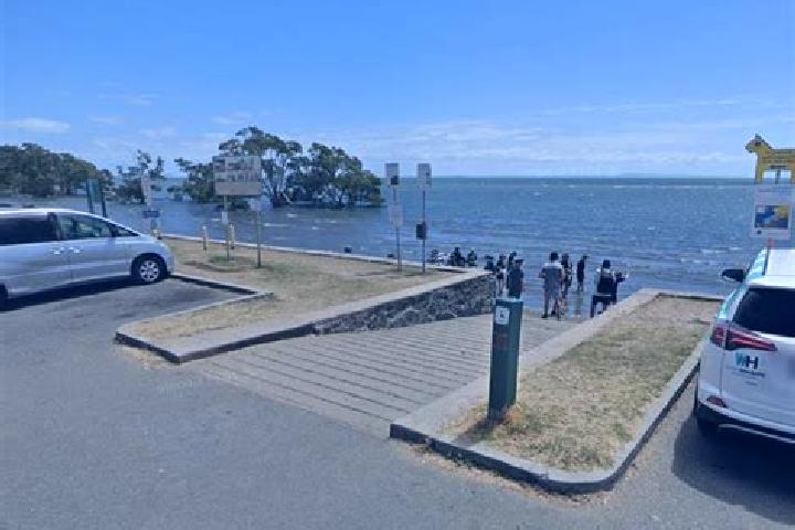 escort Nudgee