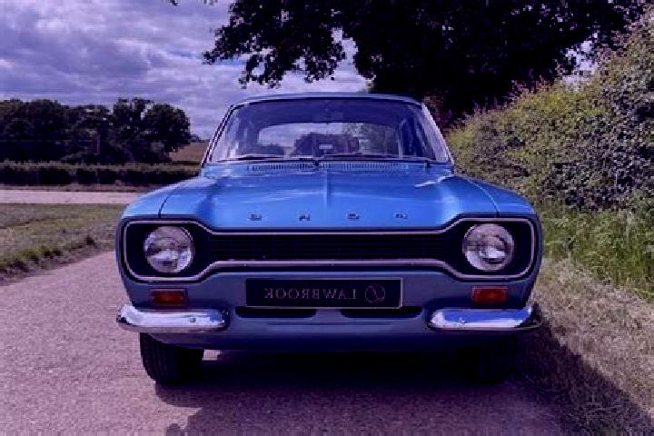 escort Pamece