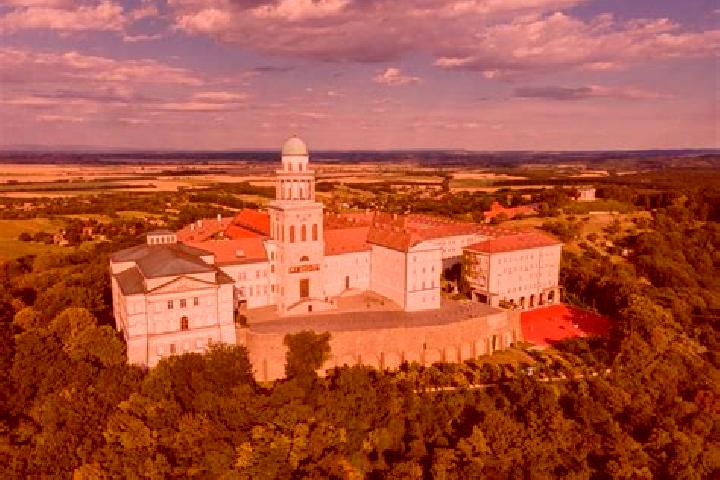 escort Pannonhalma