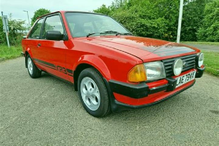 escort Peaslake