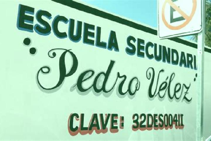 escort Pedro Velez