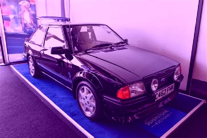 escort Perzow