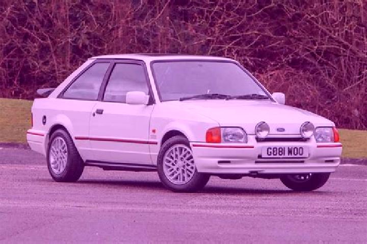 escort Petina