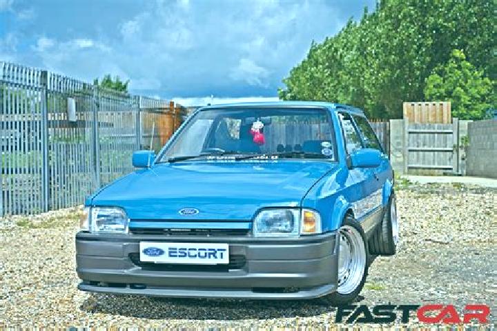 escort Petrola
