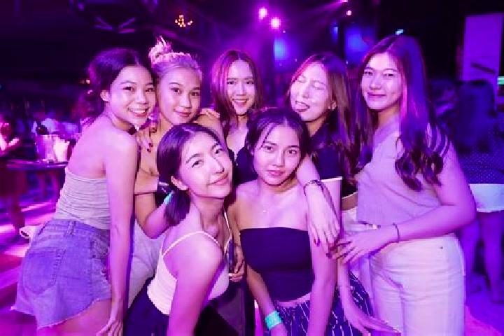 escort Prachin Buri Town