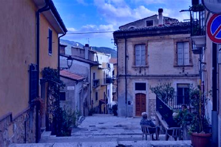 escort Pratola Peligna
