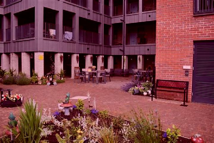 escort Primrose Place