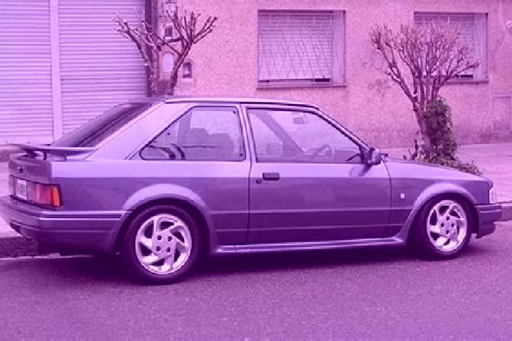 escort Pullenvale