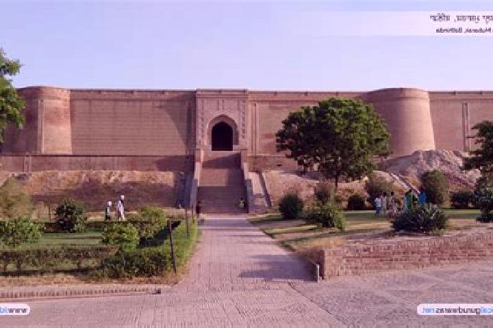 escort Qila Zayta