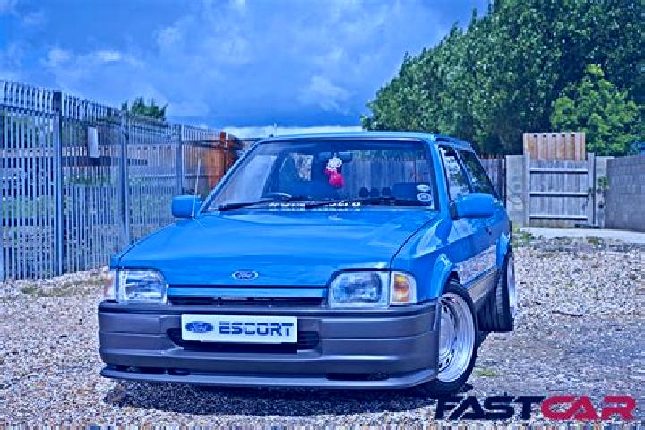 escort Qurqina