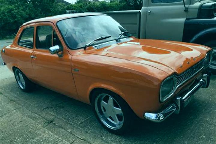 escort Racoviteni