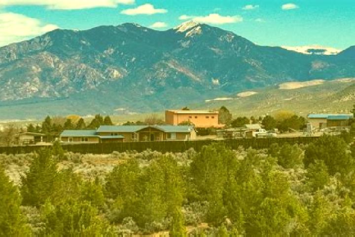 escort Ranchos de Taos
