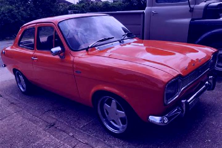 escort Rebricea