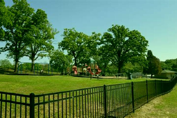 escort Riggs Park