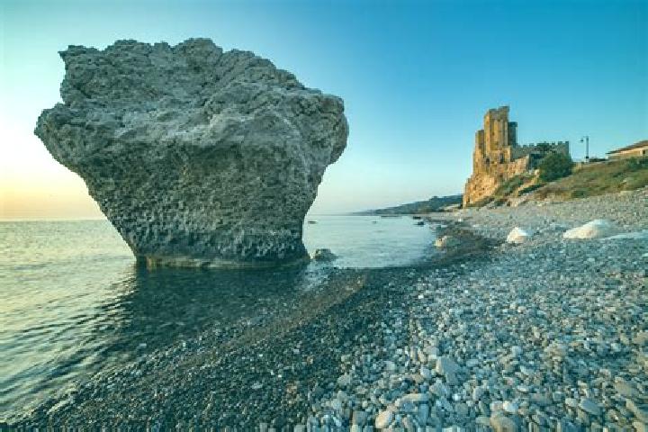 escort Roseto Capo Spulico