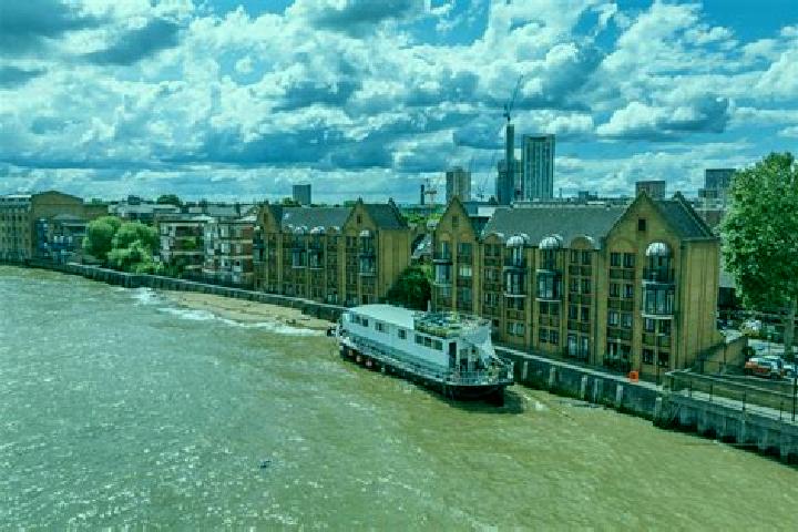 escort Rotherhithe