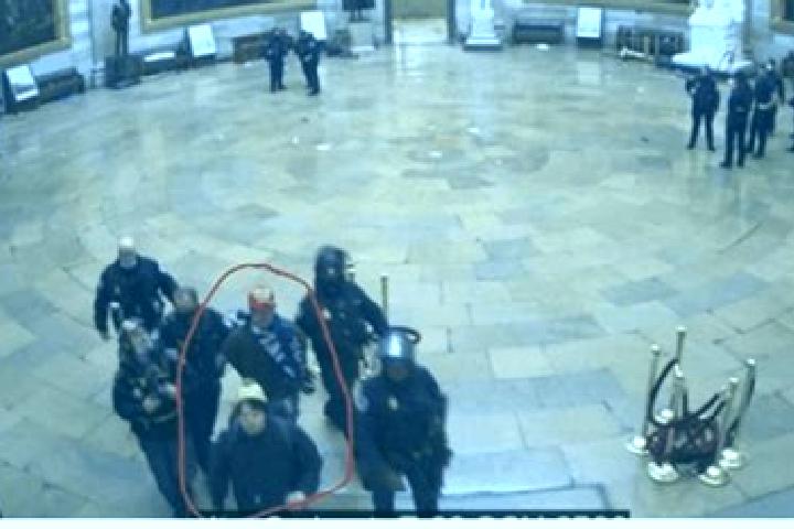 escort Rotunda