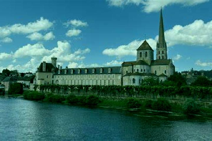 escort Saint-Savin