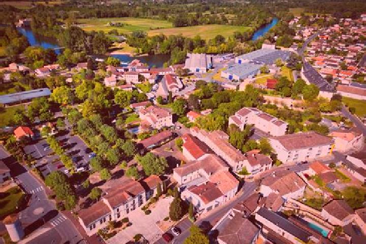 escort Saint-Seurin-de-Cursac