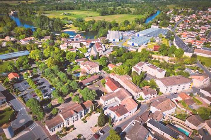 escort Saint-Seurin-sur-l Isle