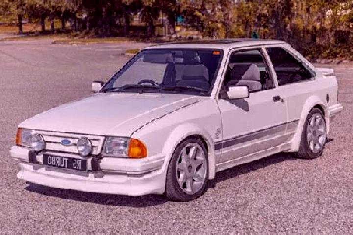 escort Samone