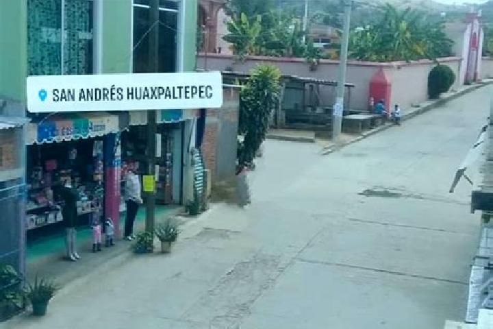 escort San Andres Huaxpaltepec
