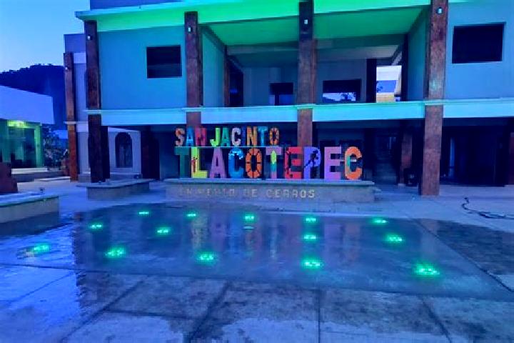 escort San Jacinto Tlacotepec