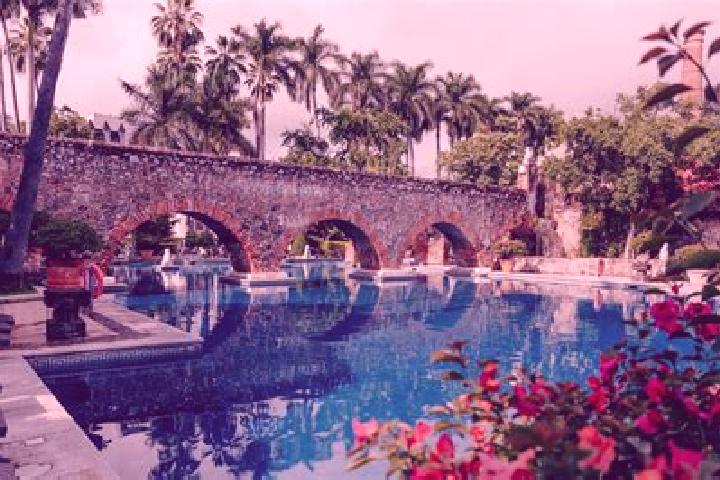 escort San Lorenzo Xaltelulco