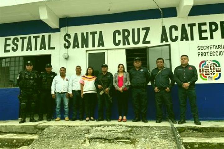 escort Santa Cruz Acatepec