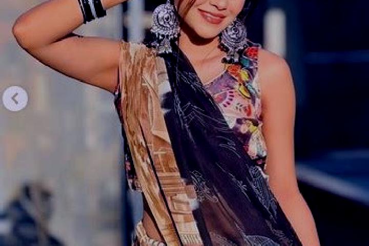 escort Sayla