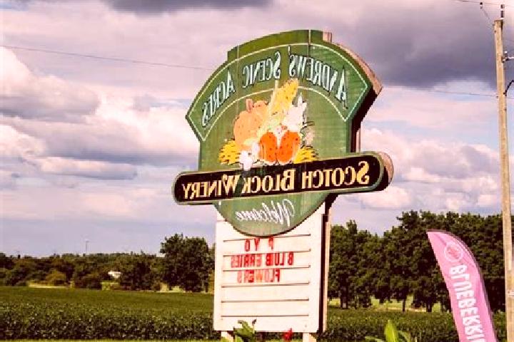 escort Scenic Acres