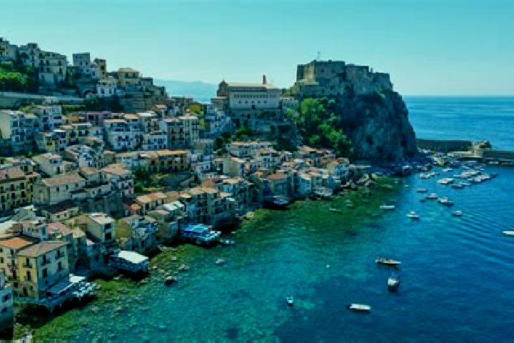 escort Scilla