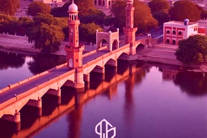escort Shahdadpur
