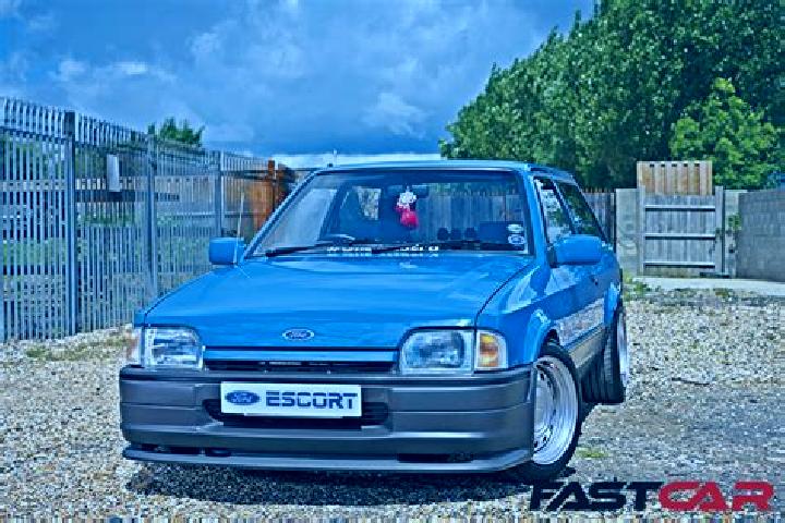 escort Sindanglaut